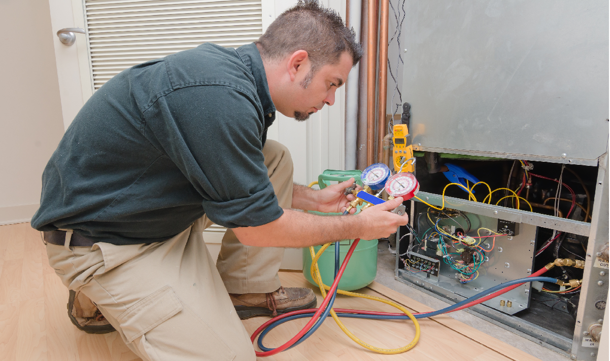 Signs That You Need an HVAC Technician Right Away For Your Furnace